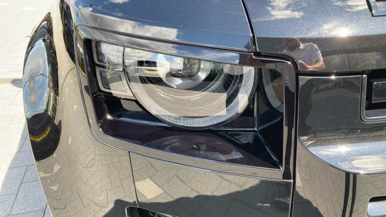 Land Rover Defender 3.0 D350 X-Dynamic SE 130 5dr Auto [8 Seat] Diesel Estate